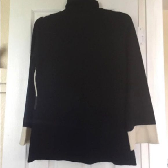 Luxe 360 By Designers Original Women’s Sweater - Picture 4 of 4